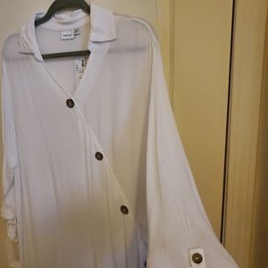 Lane Bryant 18W/20W White Rayon Long Sleeved Lightweight Collered top